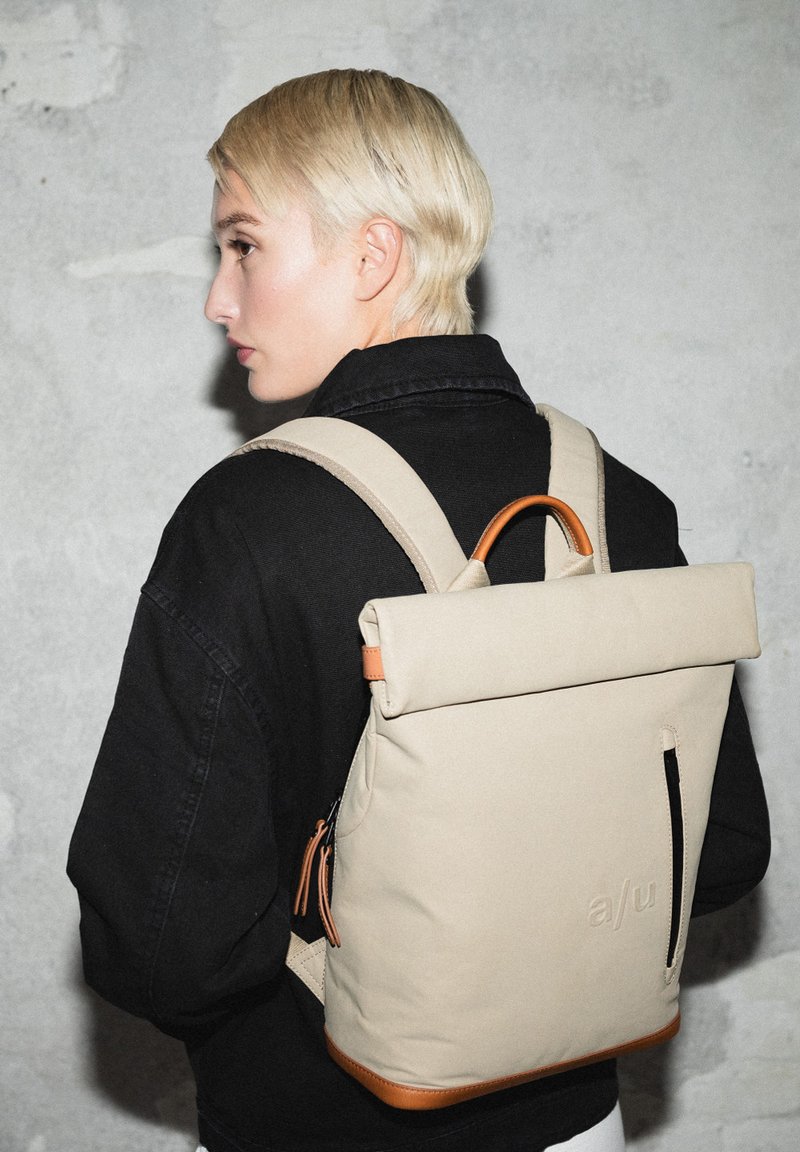 Aunts & Uncles WAKAYAMA - Tagesrucksack - beige