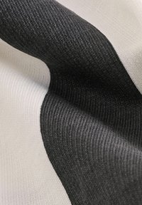 Thumbnail Image 4
