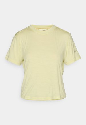 icebreaker LIGHT WEIGHT TECH LITE CROP - Sports T-shirt - light yellow