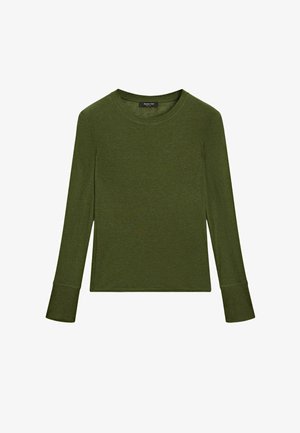 Chemise à manches longues de couleur vert foncé, en tissu jersey doux. Présente un col rond et des manches ajustées avec des poignets prolongés.