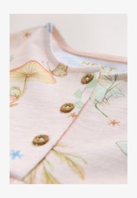 Non sélectionné, cream fairy