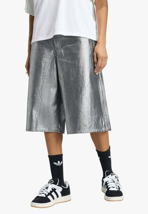 Shorts - metallic grey