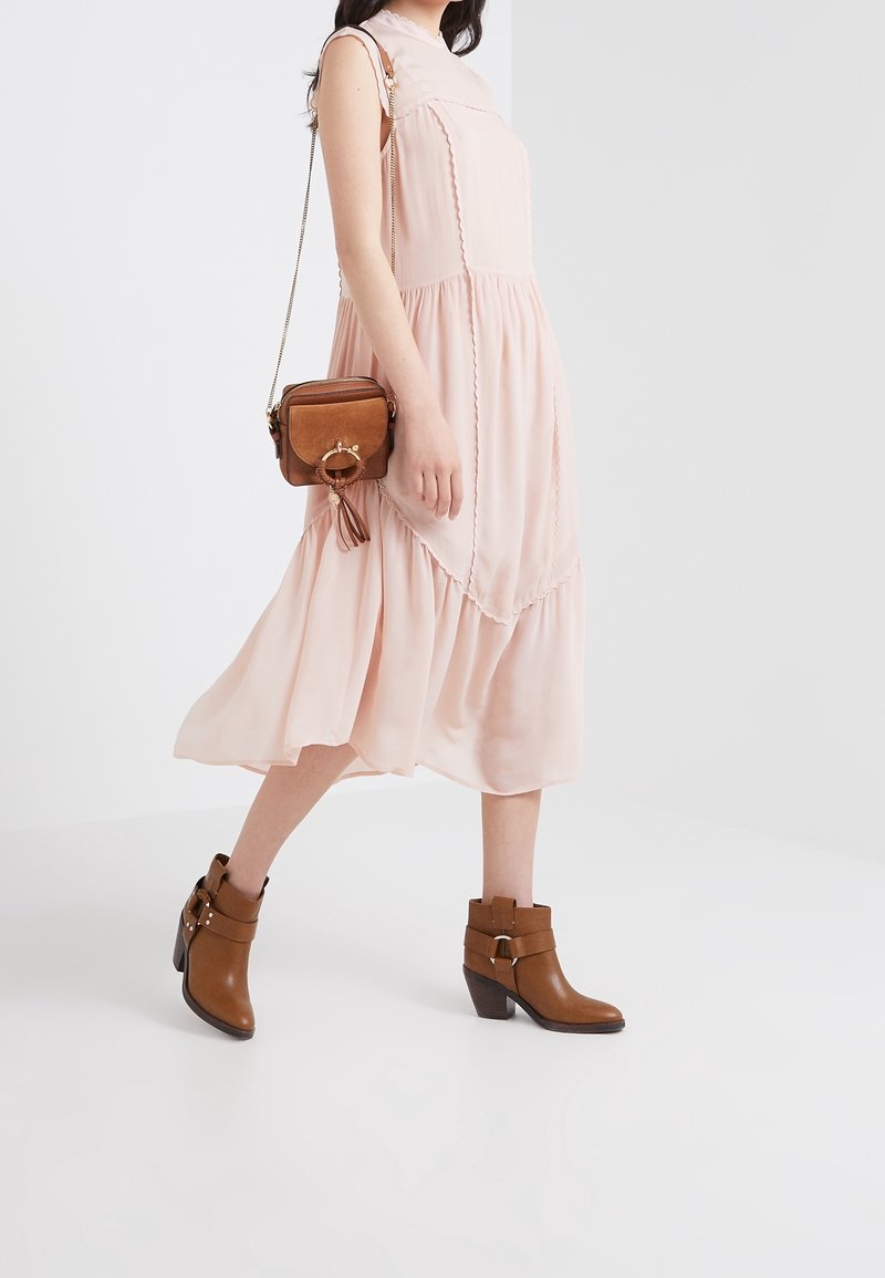 open lace back dress See by Chloé Pink Sleeveless Dress Size UK 8 main image 0