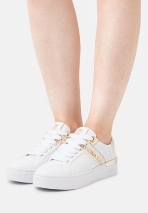 SILVIA - Baskets basses - white