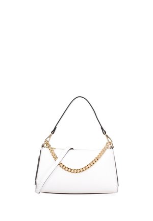 Borsa rettangolare bianca con manico superiore nero, dettaglio catena dorata e tracolla bianca regolabile su sfondo bianco.