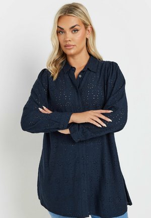 CURVE BRODERIE ANGLAISE LONG SLEEVE  - Button-down blouse - navy