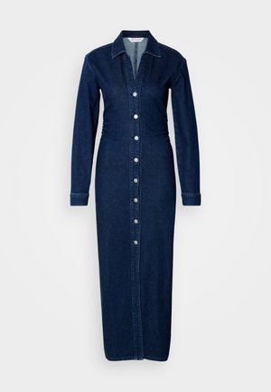 Vestido de ganga com mangas longas, decote com colarinho e fechamento frontal por botões. Tecido azul escuro com cintura ajustada e comprimento maxi reto.