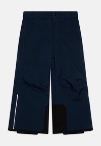 Marineblå cargo shorts laget av syntetisk materiale, med en reflekterende stripe, synlig søm og svarte detaljer på kanten.