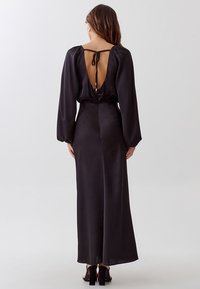 TUSSAH KEIVA - Maxi šaty - black