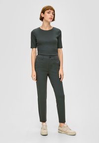 s.Oliver CIGARETTE AUS HEAVY  - Chino - olivgrün