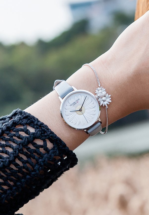 MAIDA VALE DAISY - Uhr