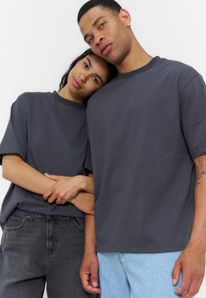 YOURTURN, UNISEX - Βασικό μπλουζάκι - asphalt