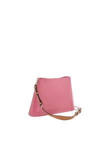 Borsa a mano rosa lucida con un design strutturato, dotata di una tracolla marrone removibile e di un accento in oro con il logo sulla parte anteriore.
