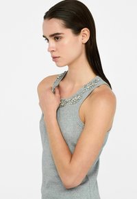 LIU JO WITH BEJEWELLED APPLIQUÉS - Top - Grey