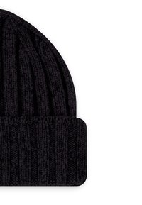 Cappello beanie nero in maglia con costine verticali e risvolto, esposto su uno sfondo bianco.