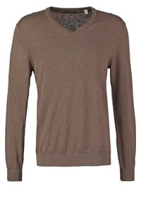 Pull marron en V en tissu doux, avec des manches longues, des poignets et un ourlet côtelés, et un subtil détail texturé au niveau de l'encolure.