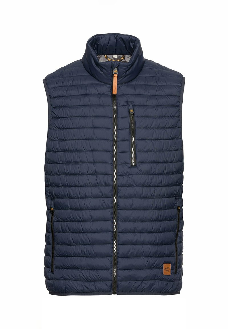 Marineblaue Pufferweste mit hohem Kragen, gestepptem Textil, Frontreißverschluss und zwei seitlichen Reißverschlusstaschen. Mit einem kleinen Lederlogo-Patch.