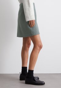 Marc O'Polo SHORT LENGTH - Gonna a campana - deep emerald