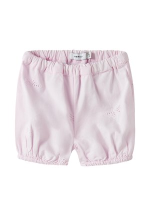 Hellrosa Baby-Shorts mit elastischem Bund und Beinöffnungen, mit kleinen bestickten Schmetterlings-Ausschnittmustern.