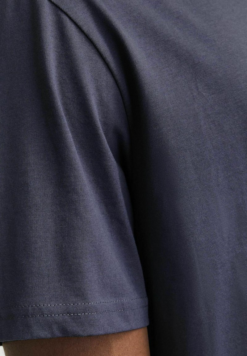 Jack & Jones JORVESTERBRO CREW NECK - Camiseta estampada - nightshadow blue