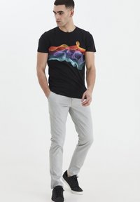 Solid SDKILLIAN REGULARFIT - Chinos tipa bikses - light grey