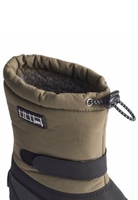 Molo DRIVEN BOOTS UNISEX - Vinterstøvler - bark green