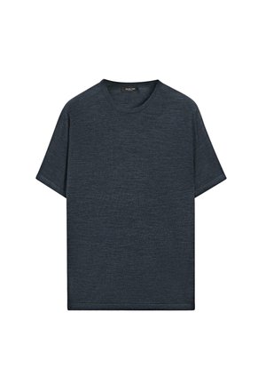 T-shirt gris foncé à manches courtes avec un col rond, fabriqué dans un tissu subtilement texturé, et une ourlet droit.