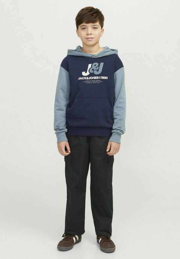 MIT WEITEM BEIN - Cargohose