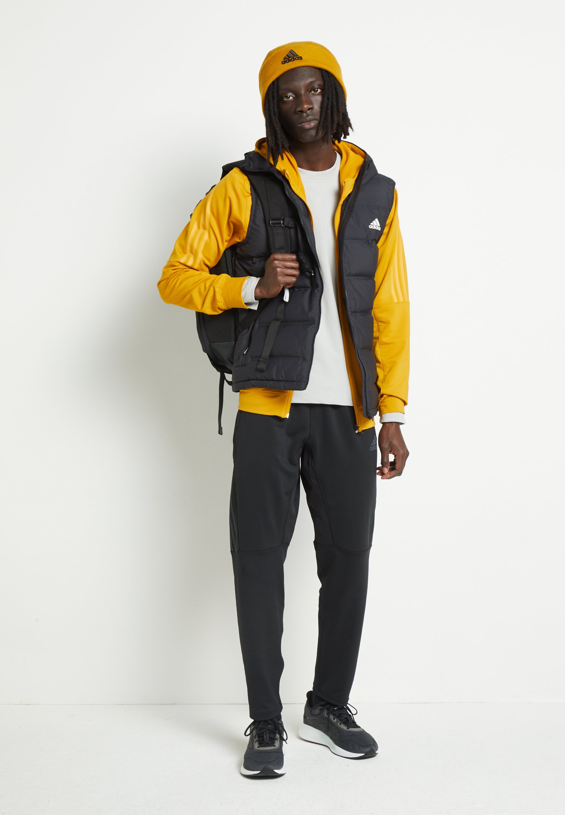 helionic down hooded vest