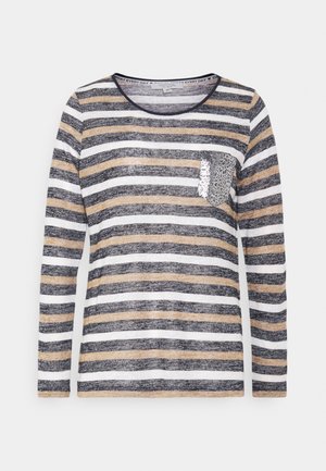 Sweter
