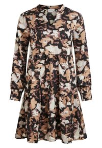 Robe à manches longues avec décolleté en V, design à volants et motif abstrait dans des tons de noir, marron et blanc sur un fond clair.