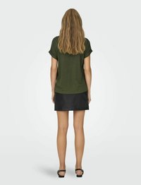 ONLY MOSTER O-NECK - Blusa - burnt olive