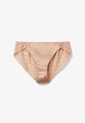 Culotte en satin et dentelle nude avec un délicat bord en dentelle florale, des bords festonnés et une texture lisse. Design classique à taille mi-haute.