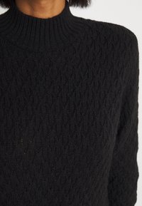 YAS Maglione - black