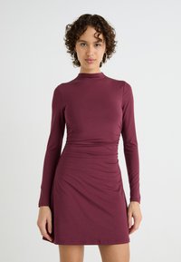 Abercrombie & Fitch PALOMA MINI DRESS - Rochie din jerseu - windsor wine