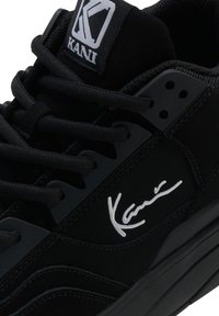 Karl Kani LOW V - Tenisky - black white