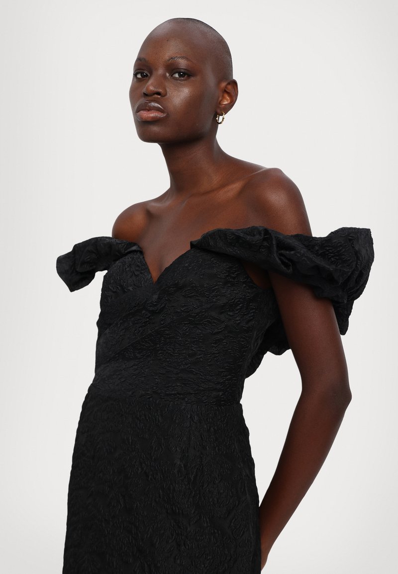 h and m black slip dress Marchesa Size 10 Embellished Long Sleeve Gown - Luxury Used Designer Dresses