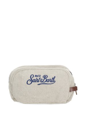 Bustina rettangolare in tessuto beige con scritta blu "MC2 Saint Barth" e cursore della cerniera in pelle marrone sul lato destro.