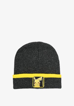Bonnet tricoté noir avec un revers jaune, orné d'un badge Pikachu à l'avant. Texture douce et design extensible pour plus de confort.