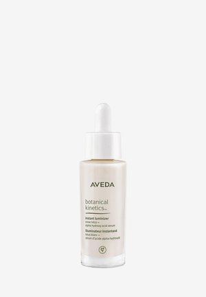 Aveda BOTANICAL KINETICS™ SNOW LOTUS INSTANT LUMINIZER WITH ALPHA HYDR - Serum - -