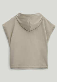 Haut à capuche beige surdimensionné à manches courtes, fabriqué dans un tissu doux et lisse. Présente un design simple et épuré sans motifs ni ornements.