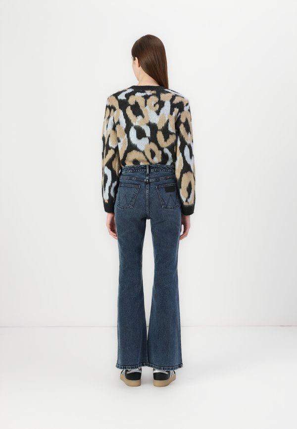 FIERCE - Flared Jeans4