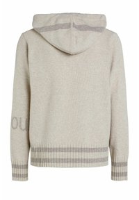 Sweat à capuche en maille beige avec poignets et ourlet côtelés, présentant deux bandes horizontales gris clair et un texte discret sur la manche gauche.