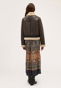 Motivi EFFETTO - Imitatieleren jas - marrone