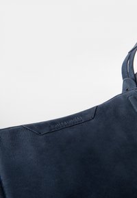 Aunts & Uncles PANSY - Umhängetasche - midnight blue