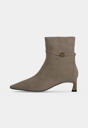 Coccinelle, C LOOK  - Botines - warm taupe