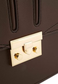 Seidenfelt ROROS UMHÄNGE 21CM - Borsa a tracolla - dark brown