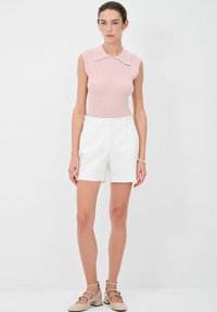 adL Shortsit - white