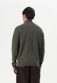Barbour GRANGETOWN HALF ZIP - Strickpullover - mid olive
