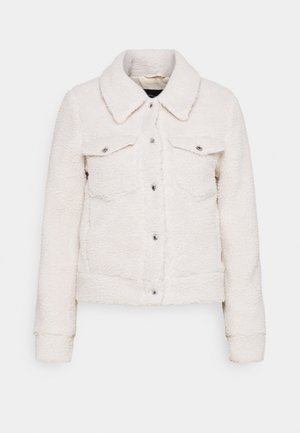 Off-white, langærmet sherpajakke med knaplukning foran, to brystlommer med klapper og en bred krave.